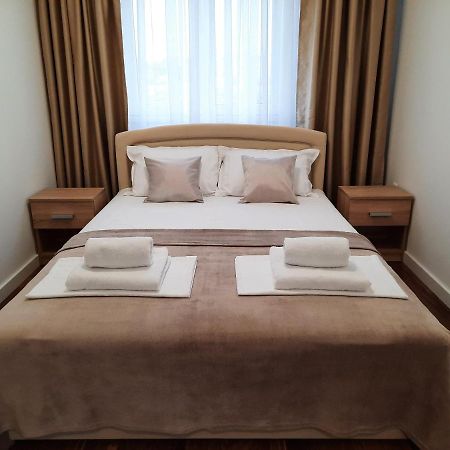 Divizija Lux Apartments Belgrád Kültér fotó