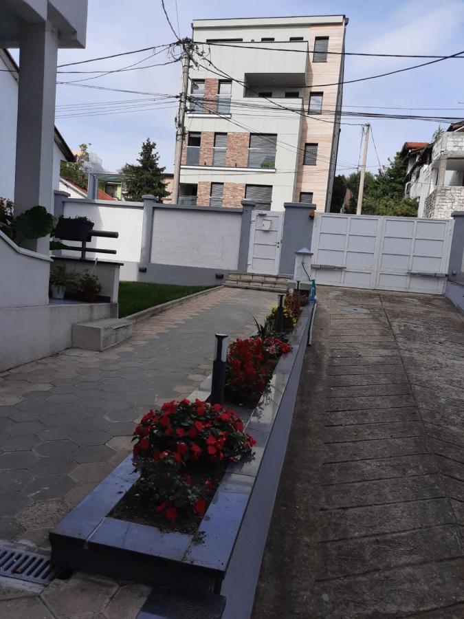 Divizija Lux Apartments Belgrád Kültér fotó