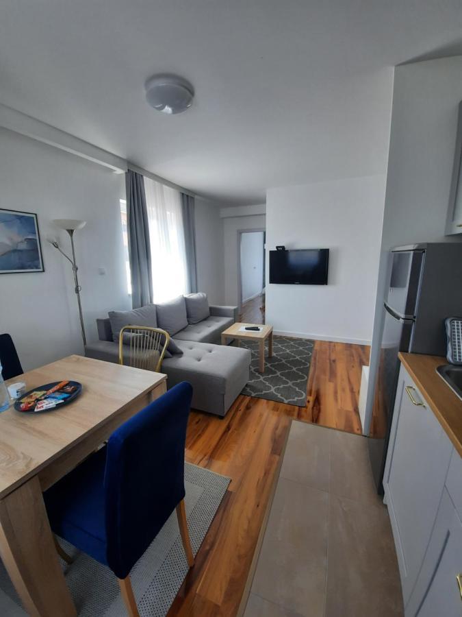 Divizija Lux Apartments Belgrád Kültér fotó